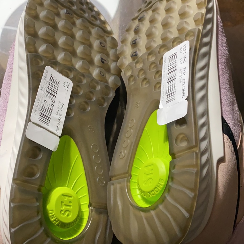 ECCO WOMEN'S LAYERED SNEAKER. - Picture 8 of 13